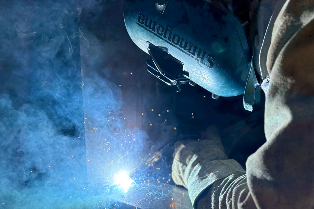 事業内容-溶接3